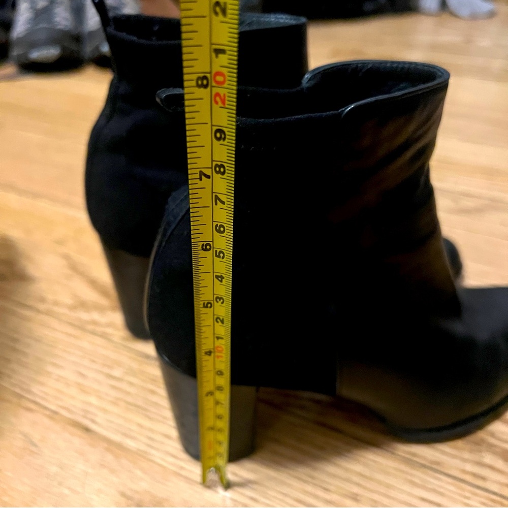 Stuart Weitzman Black Leather Short Boots - Picture 2 of 6